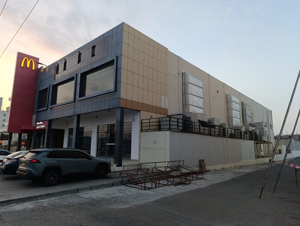 واگذاری سهام بزرگترین پلی کلینیک ایرانی در عمان