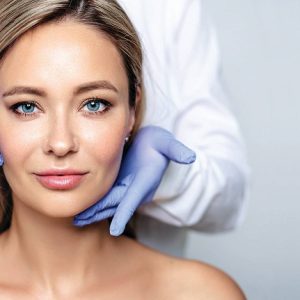 متقاضی خرید کلینیک پوست و مو در منطقه ۲