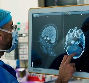 درمانگاه تخصصی مغز و اعصاب در میدان ونک