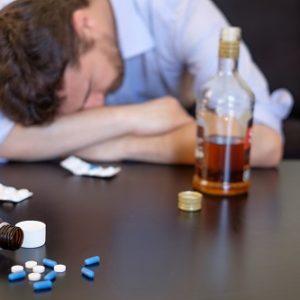 کلینیک ترک اعتیاد دو شیفت میدان هروی